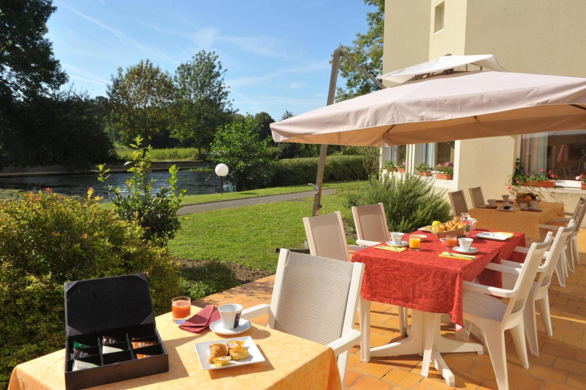 Logis Hotel Le Relais Du Moulin Valencay Ngoại thất bức ảnh