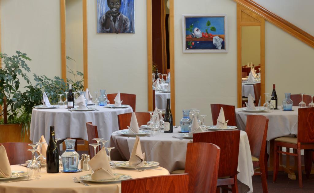 Logis Hotel Le Relais Du Moulin Valencay Ngoại thất bức ảnh