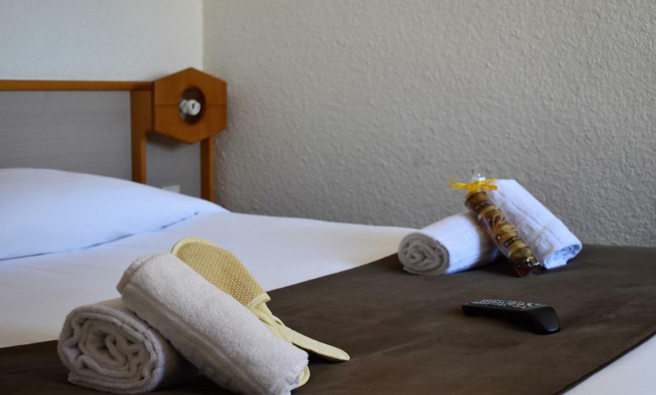 Logis Hotel Le Relais Du Moulin Valencay Ngoại thất bức ảnh